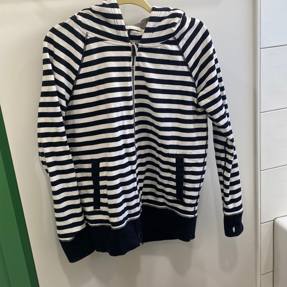Lululemon baggy hoodie